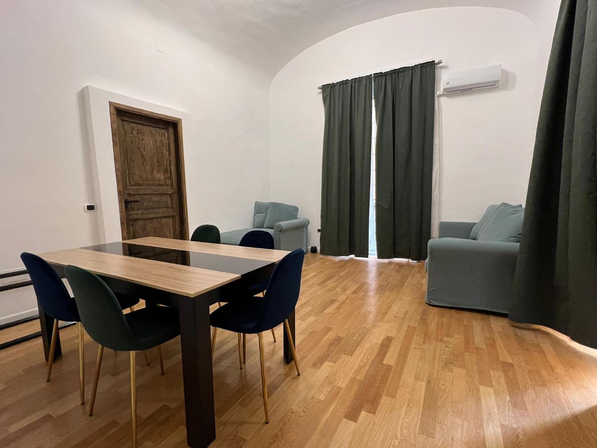 Carafa'S Central Apartment By Hhn Naples Exterior photo