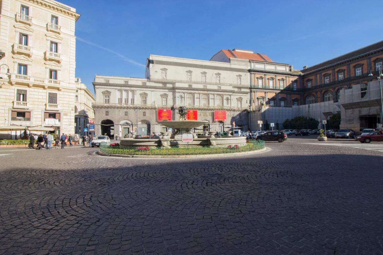 Carafa'S Central Apartment By Hhn Naples Exterior photo